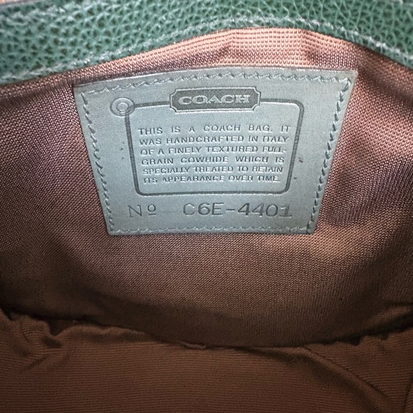 💚COACH VINTAGE MADISON CARLYLE FERN GREEN LEATHER CROSSBODY BAG!💚 - Picture 8 of 10